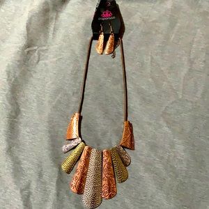 Paparazzi Necklace with matching earrings